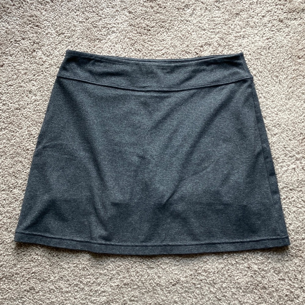 Athleta Skort Skirt with Shorts Gray Size Medium Athletic